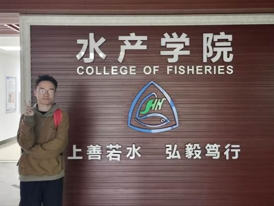 D5F46084FB940CF777FE139EBCF3517A